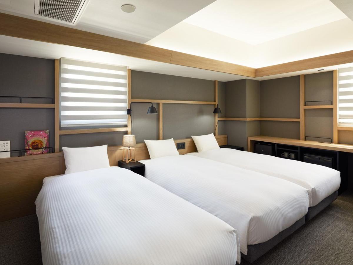 Lamp Light Books Hotel Sapporo Exterior photo
