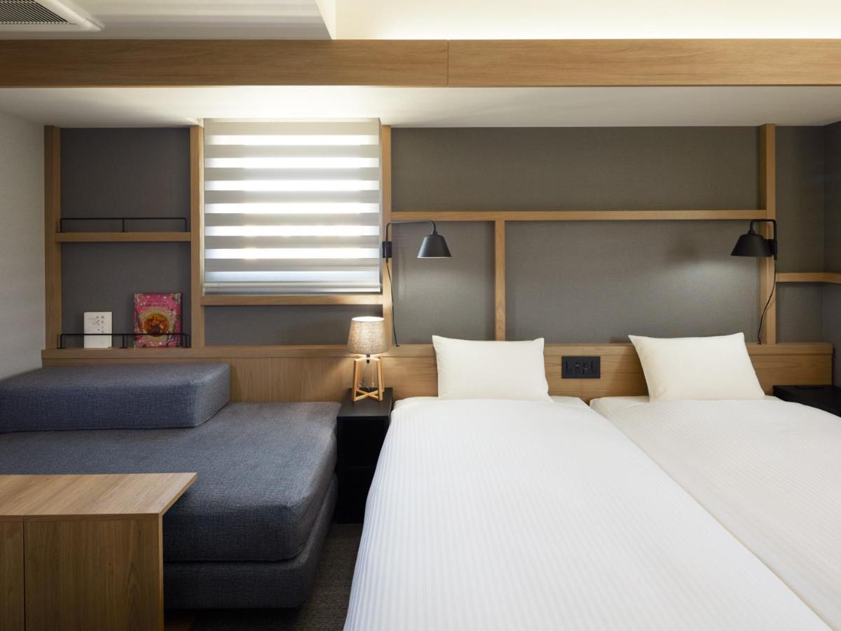 Lamp Light Books Hotel Sapporo Exterior photo